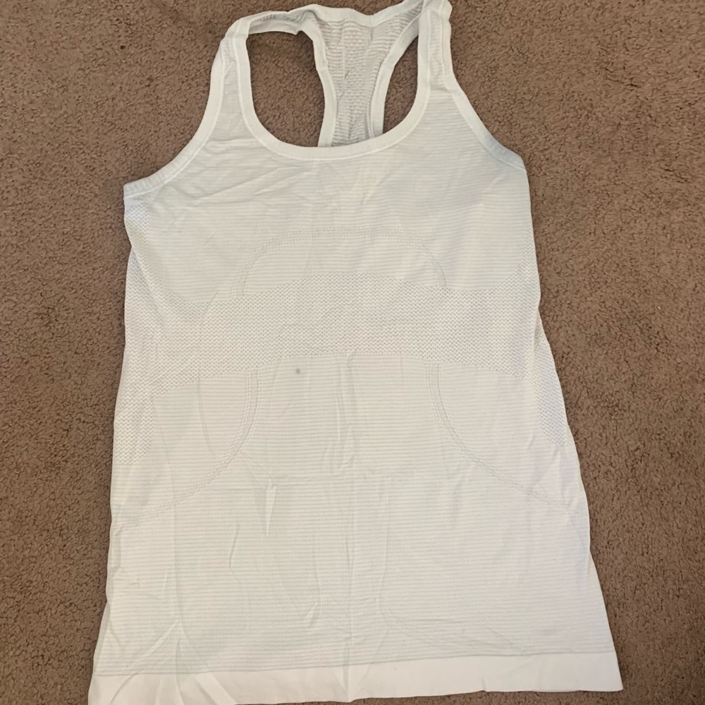 Lululemon tank top